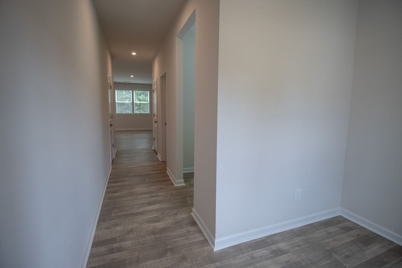 211 Wheat Farm Rd - Photo 4 of 38