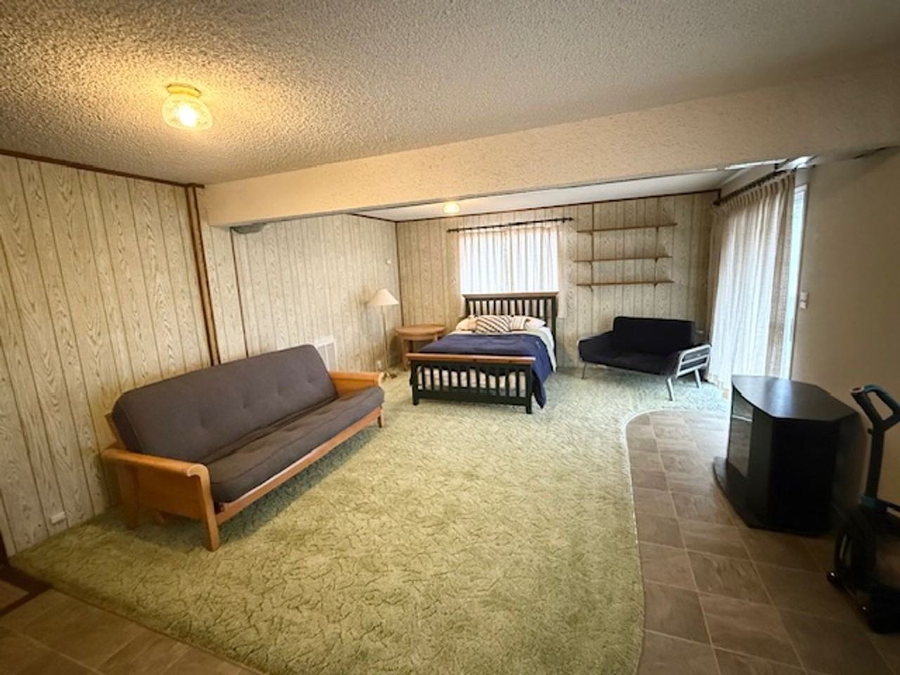 424 Lakeview Rd - Photo 5 of 15