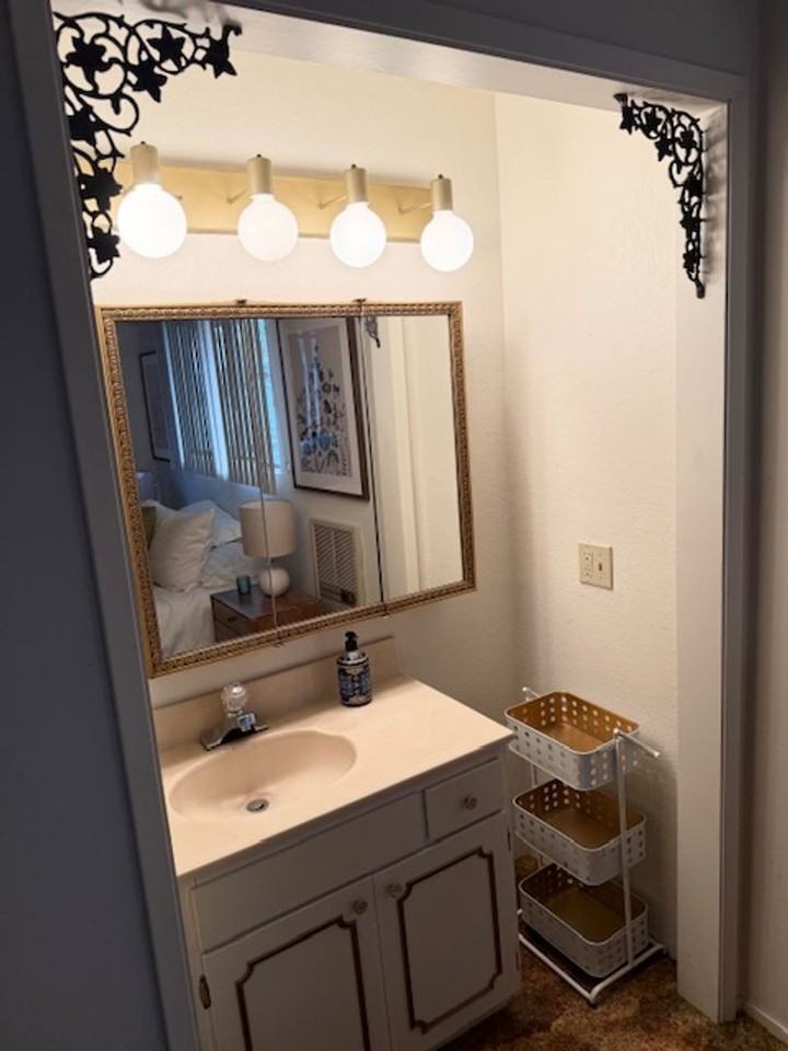 424 Lakeview Rd - Photo 7 of 15