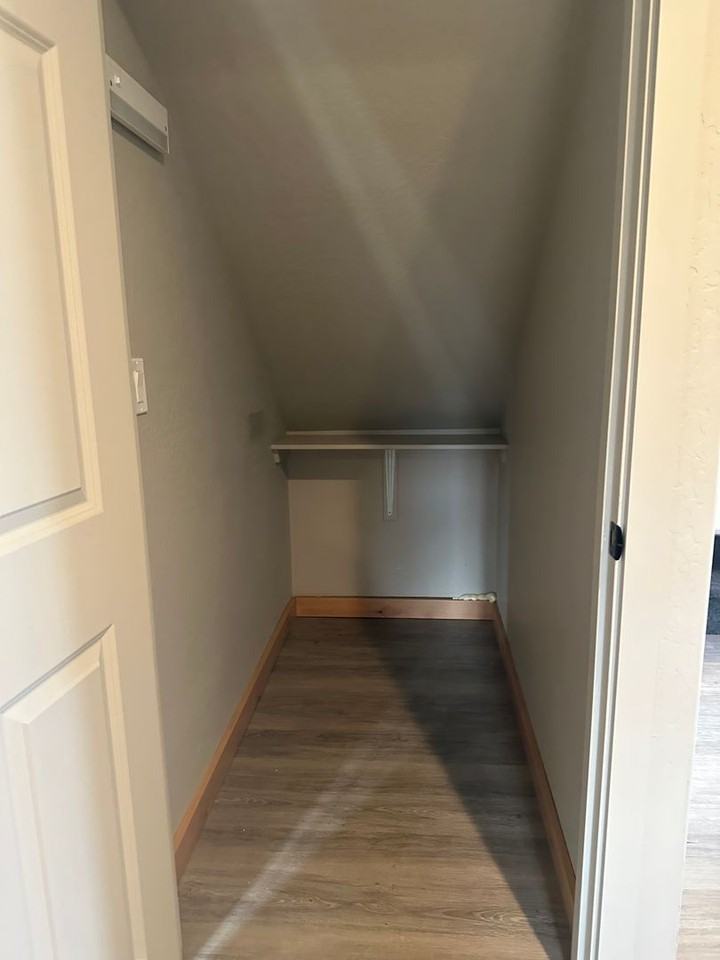 1038 N Rose St - Photo 2 of 21