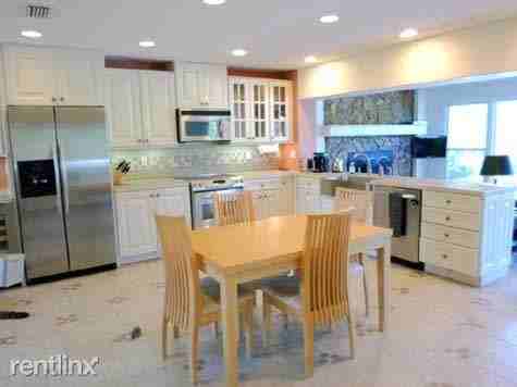 339 79th Ave NE - Photo 2 of 10