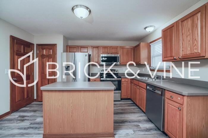 362 Millett Dr - Photo 3 of 17