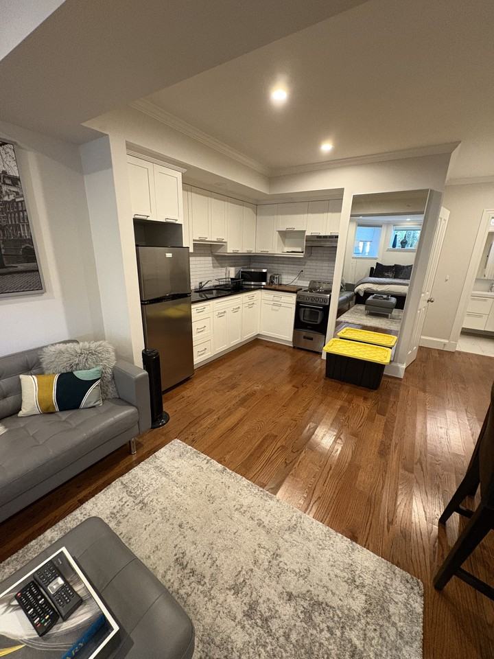 873 Beacon St #B1 - Photo 2 of 5