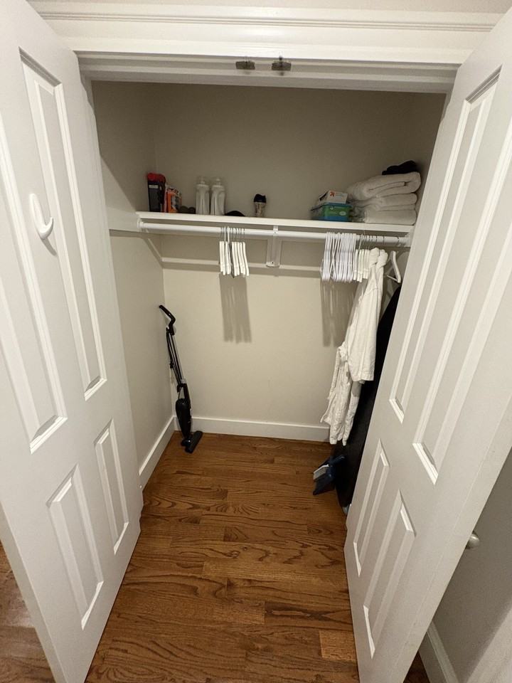 873 Beacon St #B1 - Photo 4 of 5