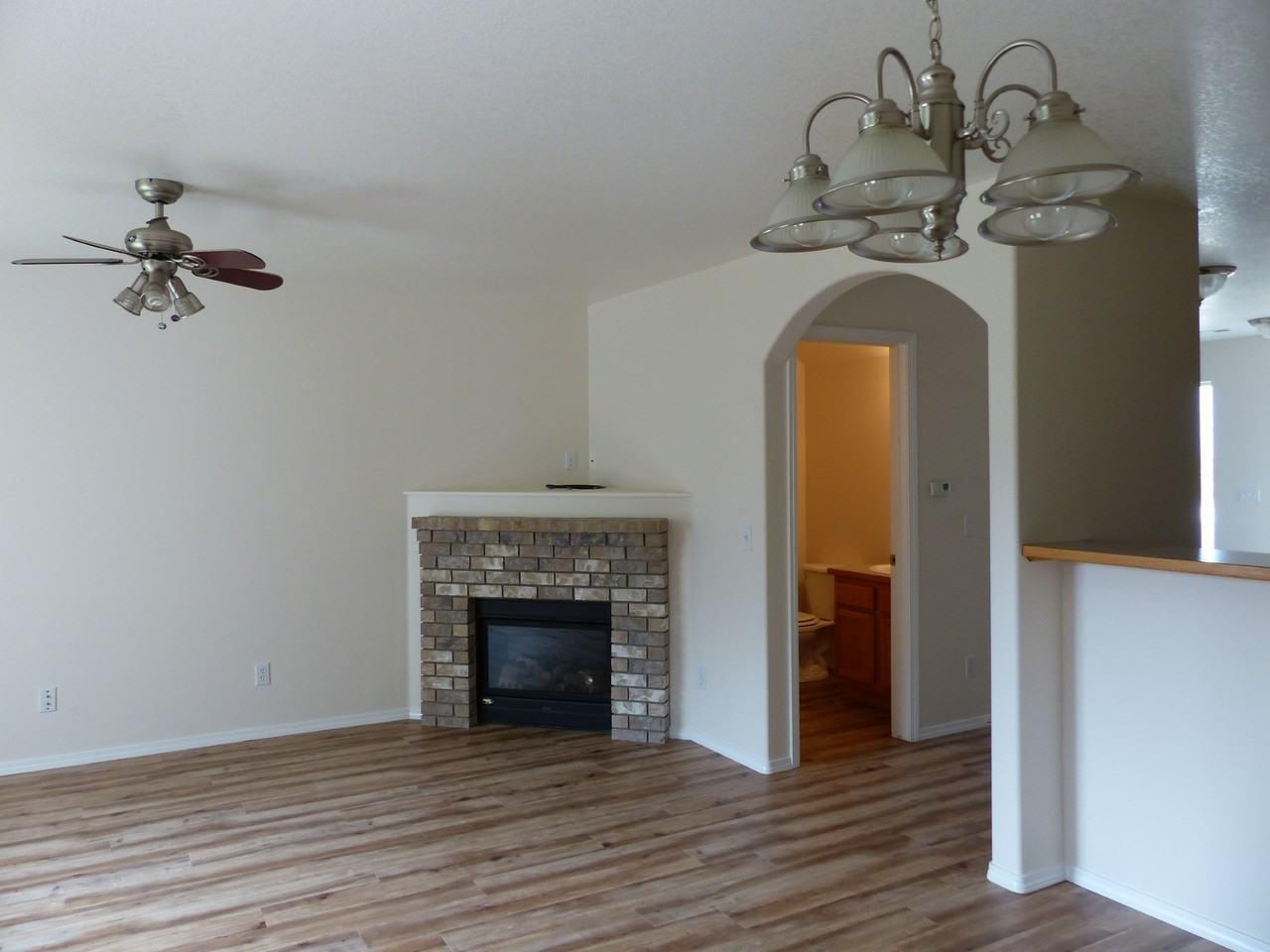 1214 Forsythia Ave #B - Photo 4 of 18