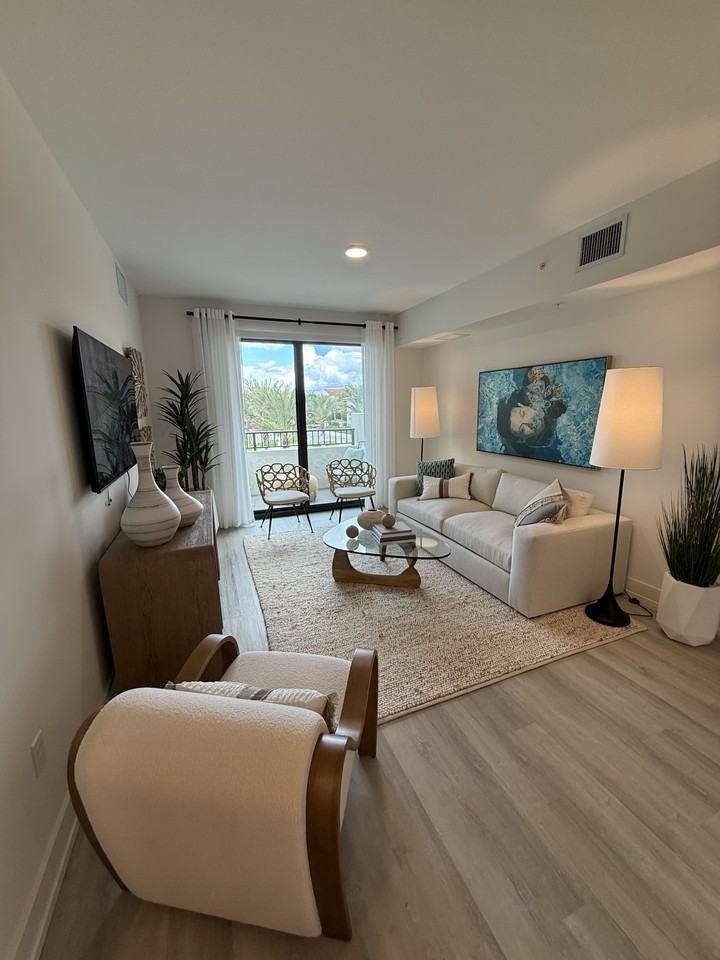 Sw 127th Ave #2B - Photo 3 of 6