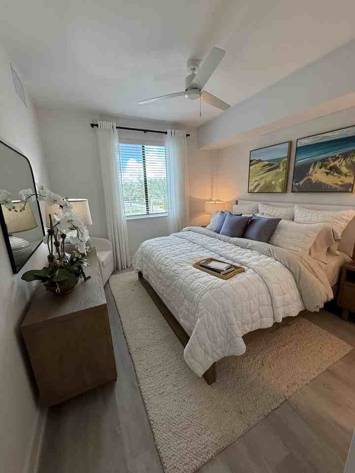 Sw 127th Ave #1B - Photo 2 of 4