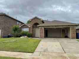 featured image of 8204 Nw 105th St #NA