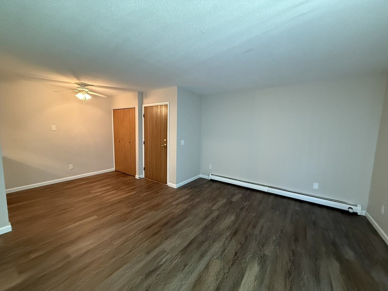 244 Oak St #1C - Photo 3 of 11