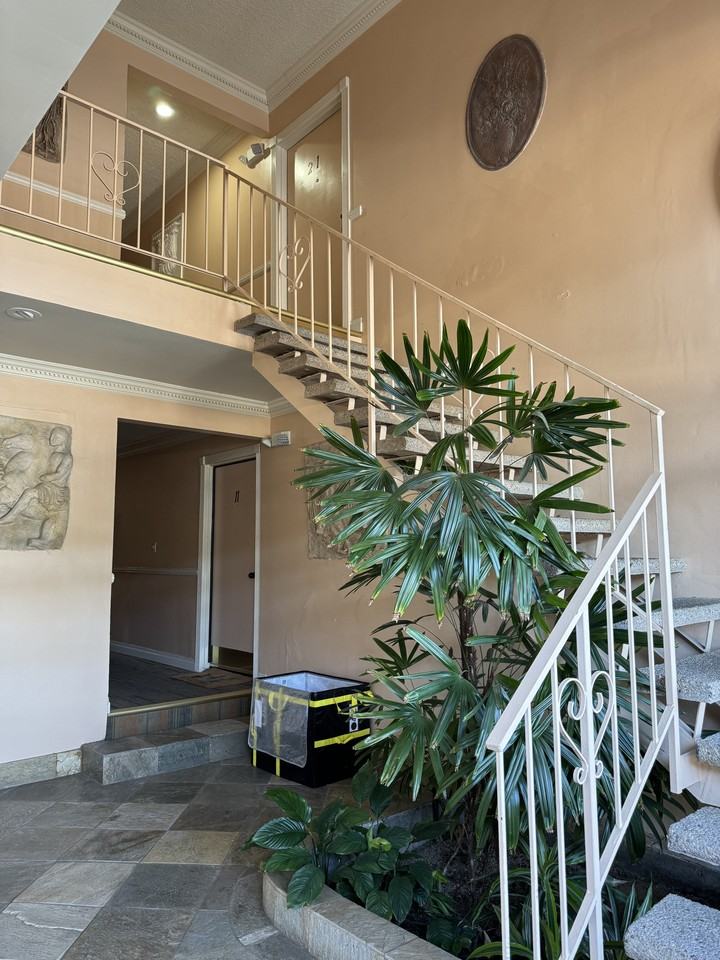 1817 Beloit Ave #22B - Photo 3 of 12