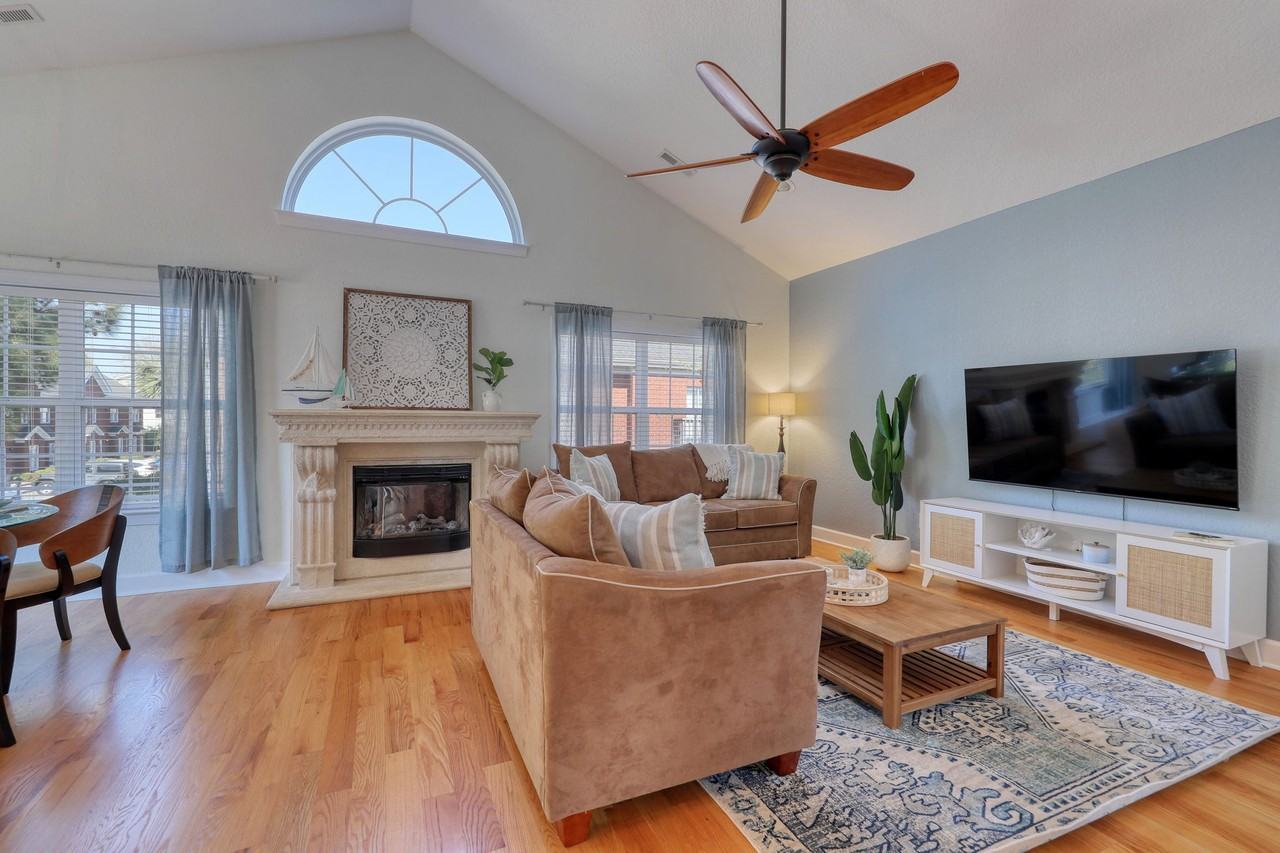 2162 Sanibel Ct #NA - Photo 2 of 18