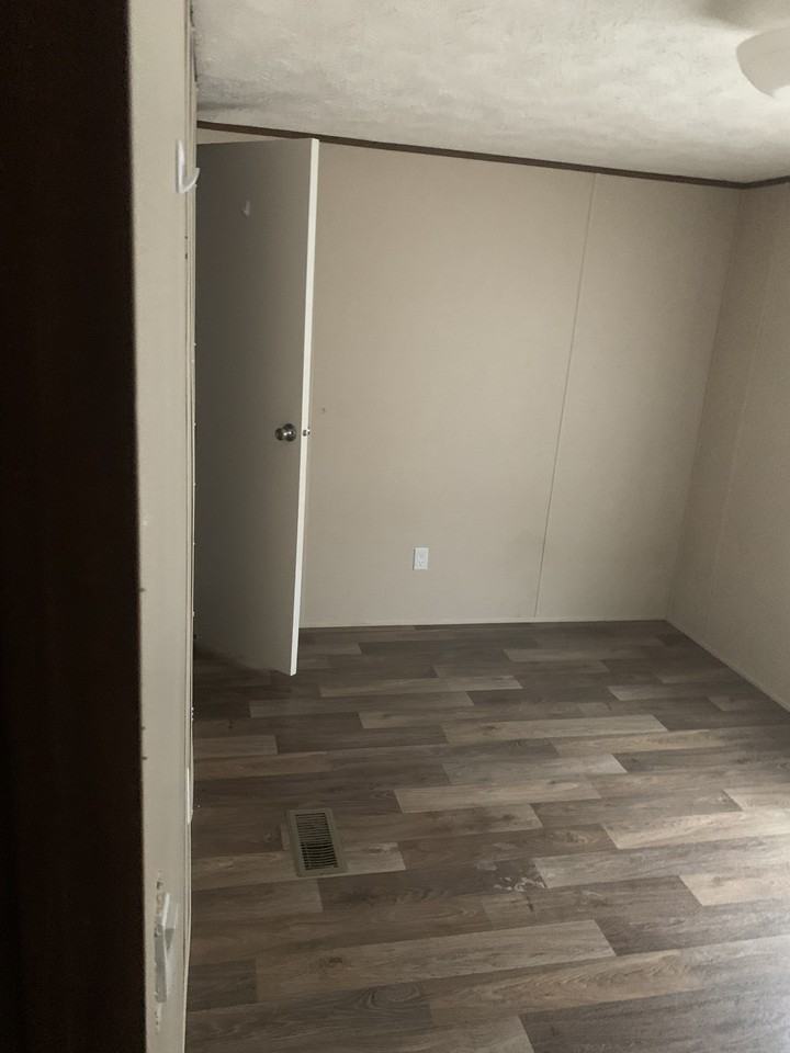 151 Tommy Stubbs Rd #6 - Photo 6 of 9