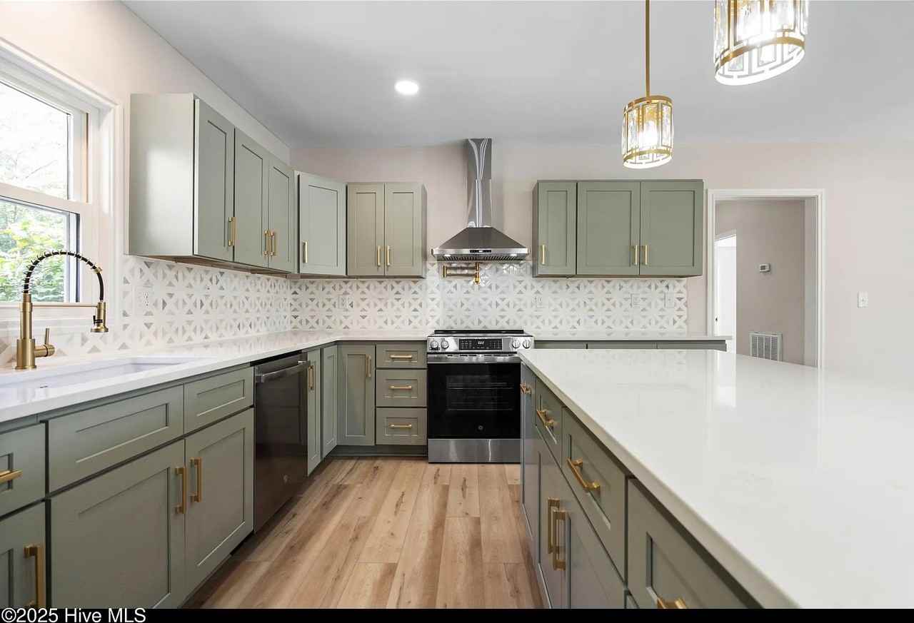 109 Inlet Court #NA - Photo 3 of 19