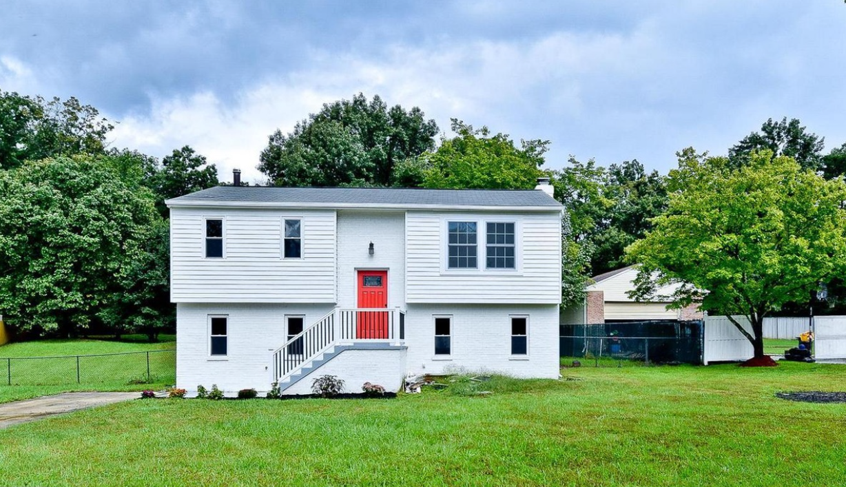 3704 Oaklawn Rd #NA - Photo 2 of 21