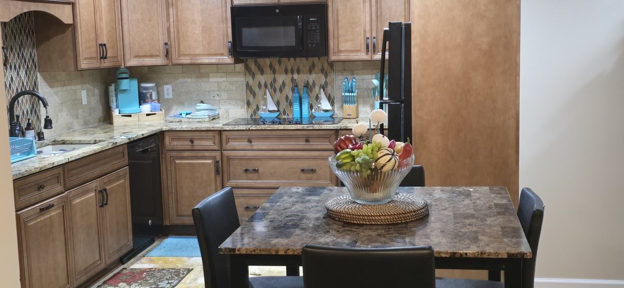 928 Hickory Dr #2 - Photo 7 of 25