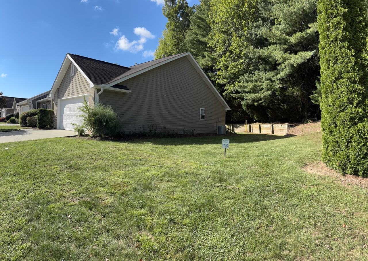 83 Birkshire Way #83 - Photo 2 of 27