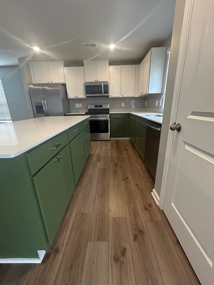 1202 Old Fort Dr #NA - Photo 2 of 14