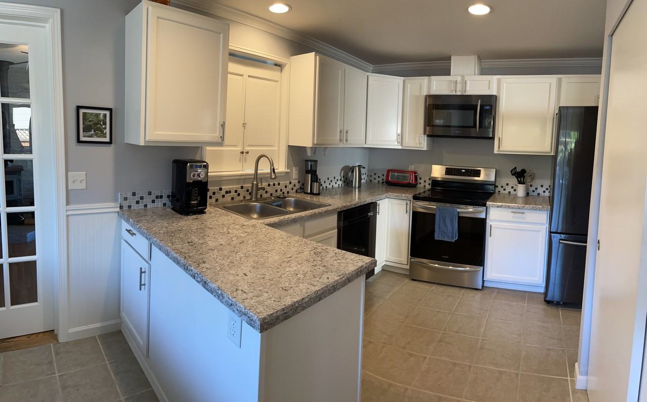 317 E 13th St #NA - Photo 2 of 22