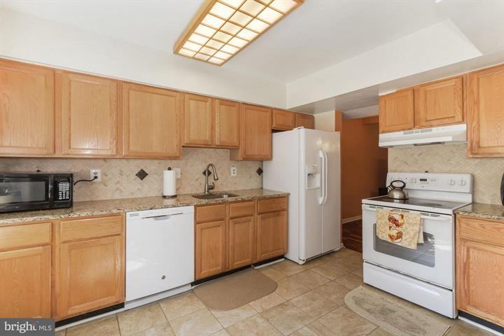 4916 Van Masdag Ct #4916 - Photo 6 of 31