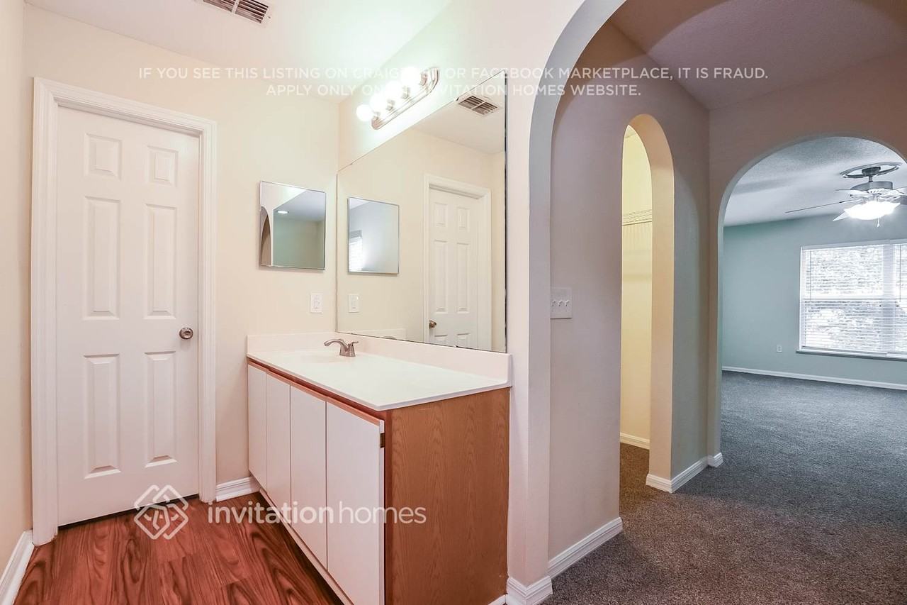 3223 Scenic Woods Dr - Photo 6 of 9