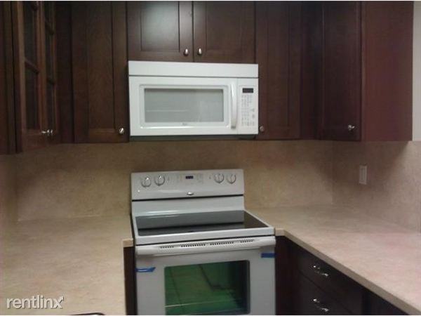 1447 Towhee St - Photo 2 of 11