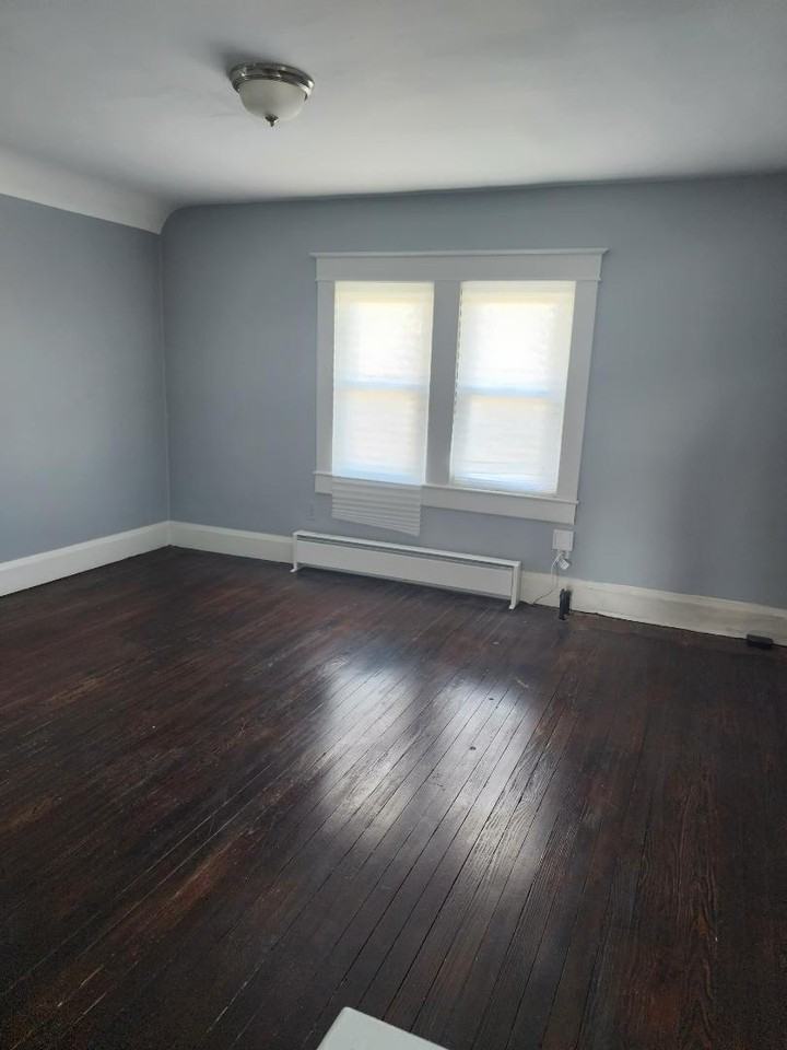 Glenmore Ave - Photo 3 of 20