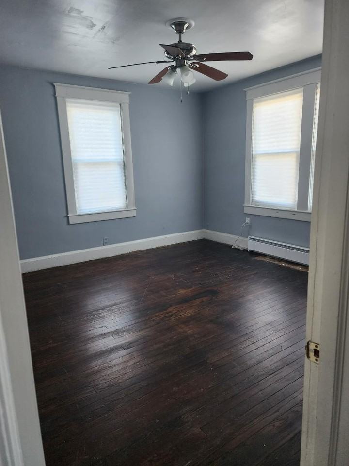 Glenmore Ave - Photo 7 of 20