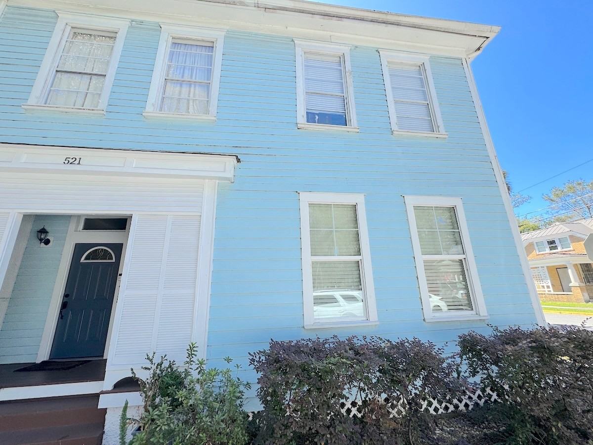 521 West 37th Street - Photo 2 of 11