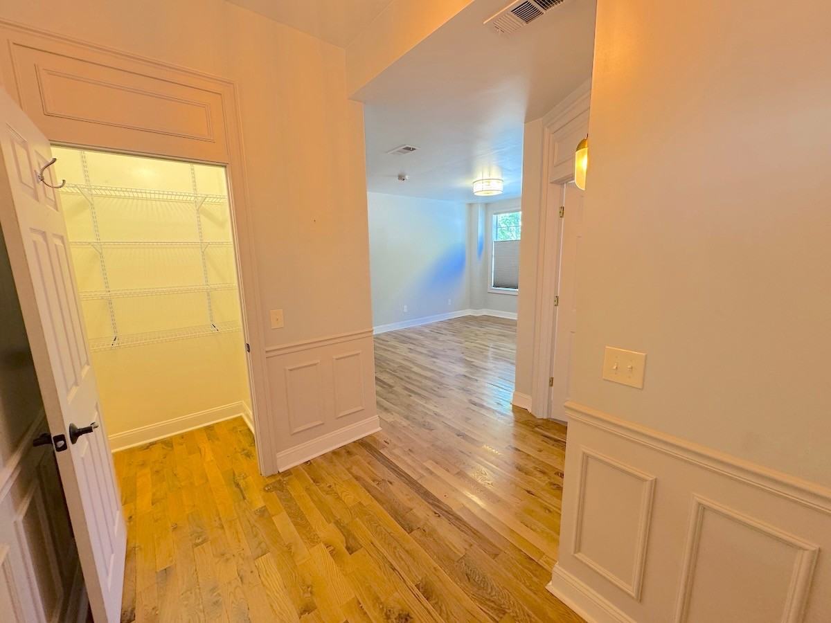 521 West 37th Street - Photo 3 of 11