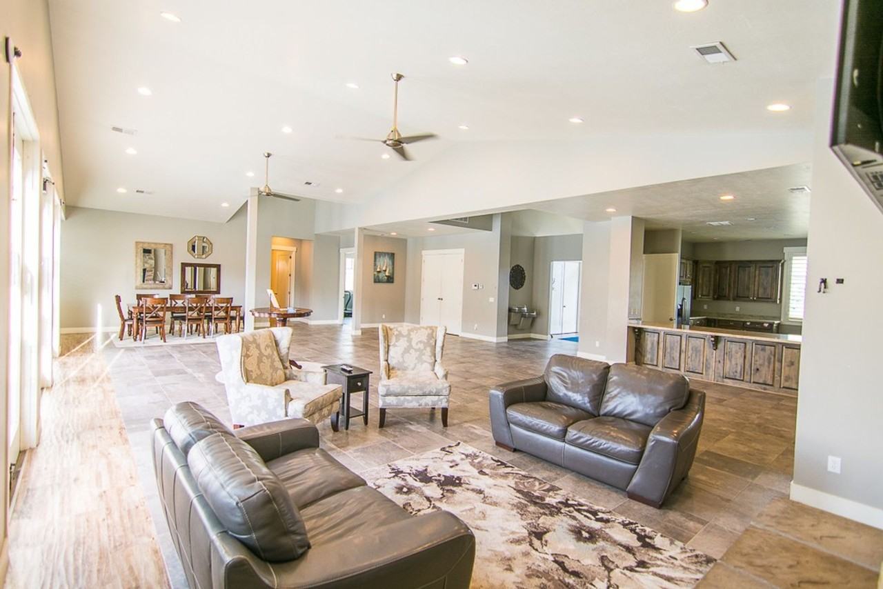 *Edgewater in Vineyard - Photo 5 of 20