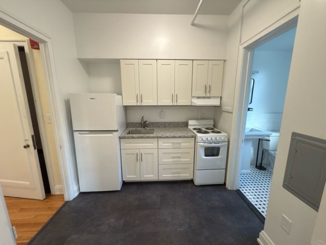 Wellington Apartments - Photo 7 of 25