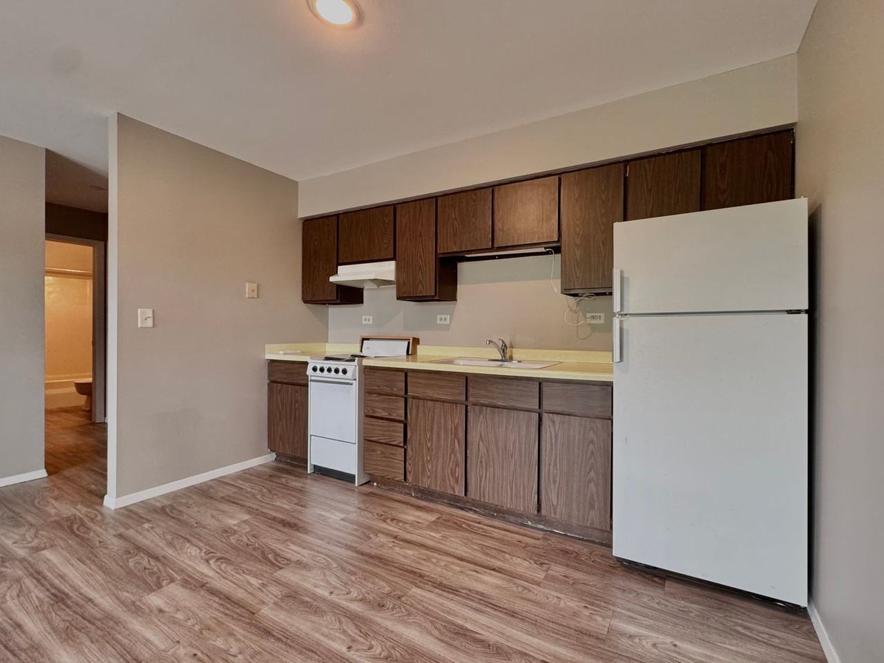 Eagle Rock 2 - Photo 3 of 13