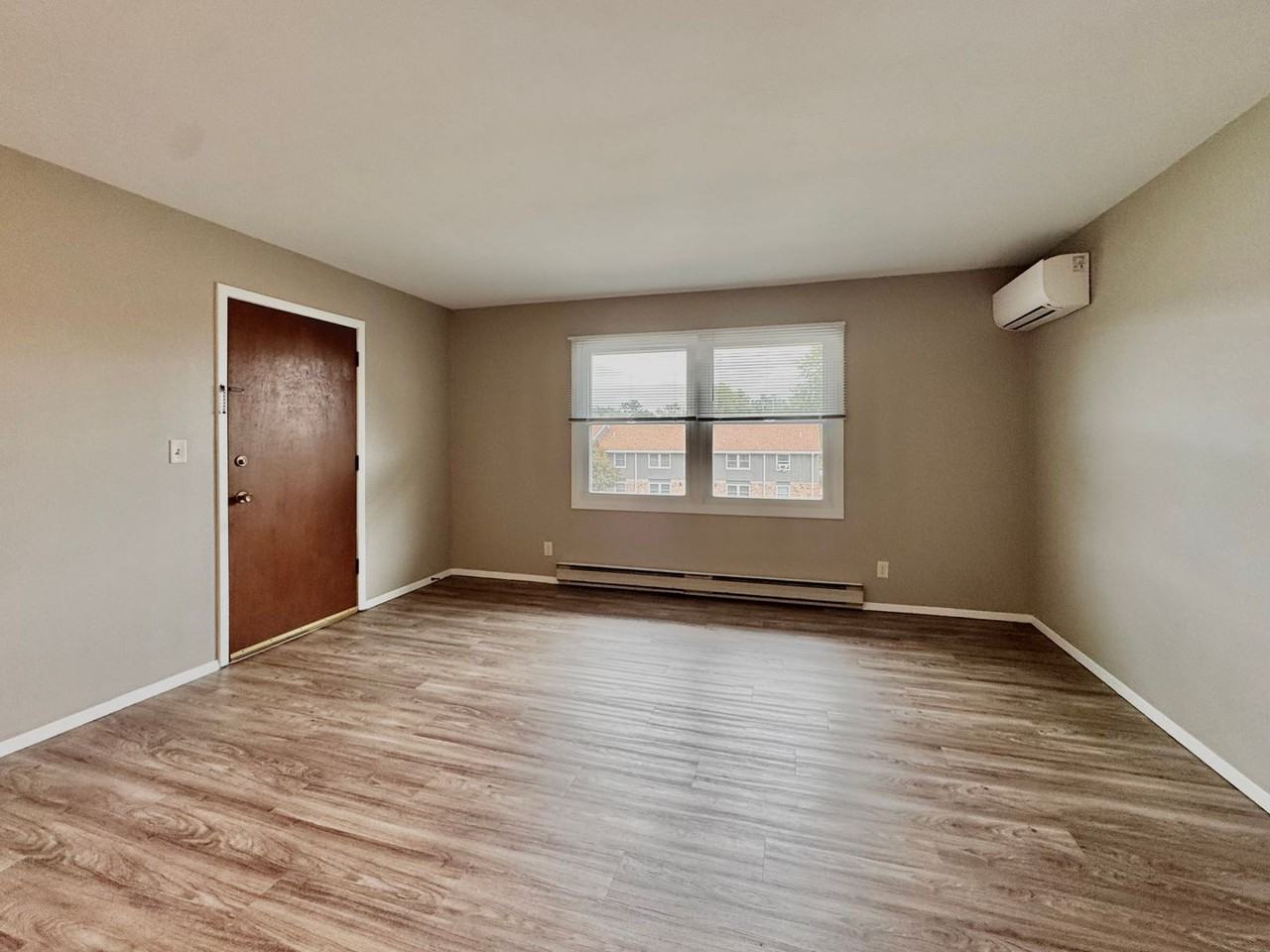 Eagle Rock 2 - Photo 5 of 13