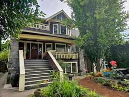 featured image of 3760 W 6th Ave