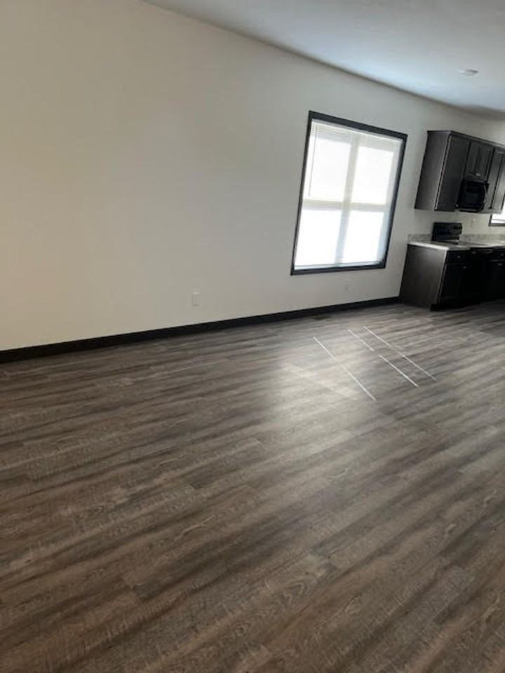 147 Southpark Dr - Photo 7 of 38