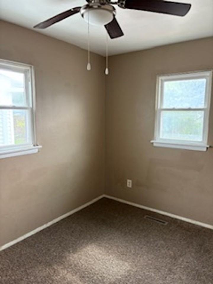 225 Miriam Dr #B - Photo 3 of 7