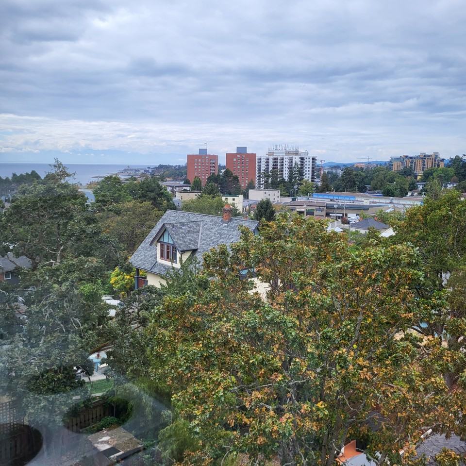 425 Wilson St #16 - Photo 2 of 8