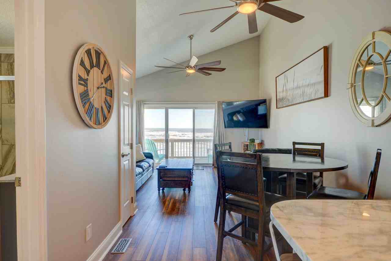 2310 New River Inlet Rd ## 2 - Photo 6 of 22
