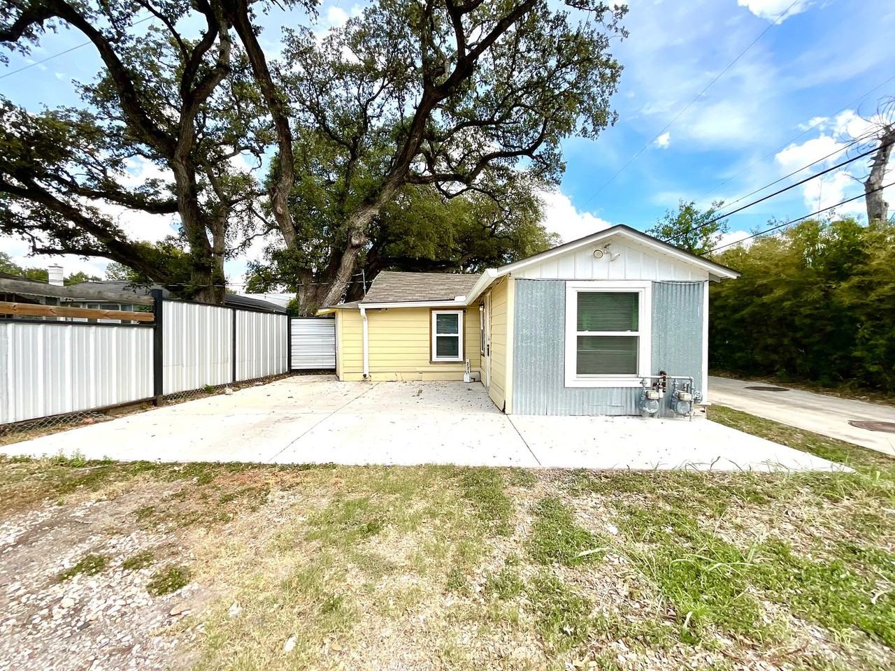 1000 Kayton Ave - Photo 3 of 27