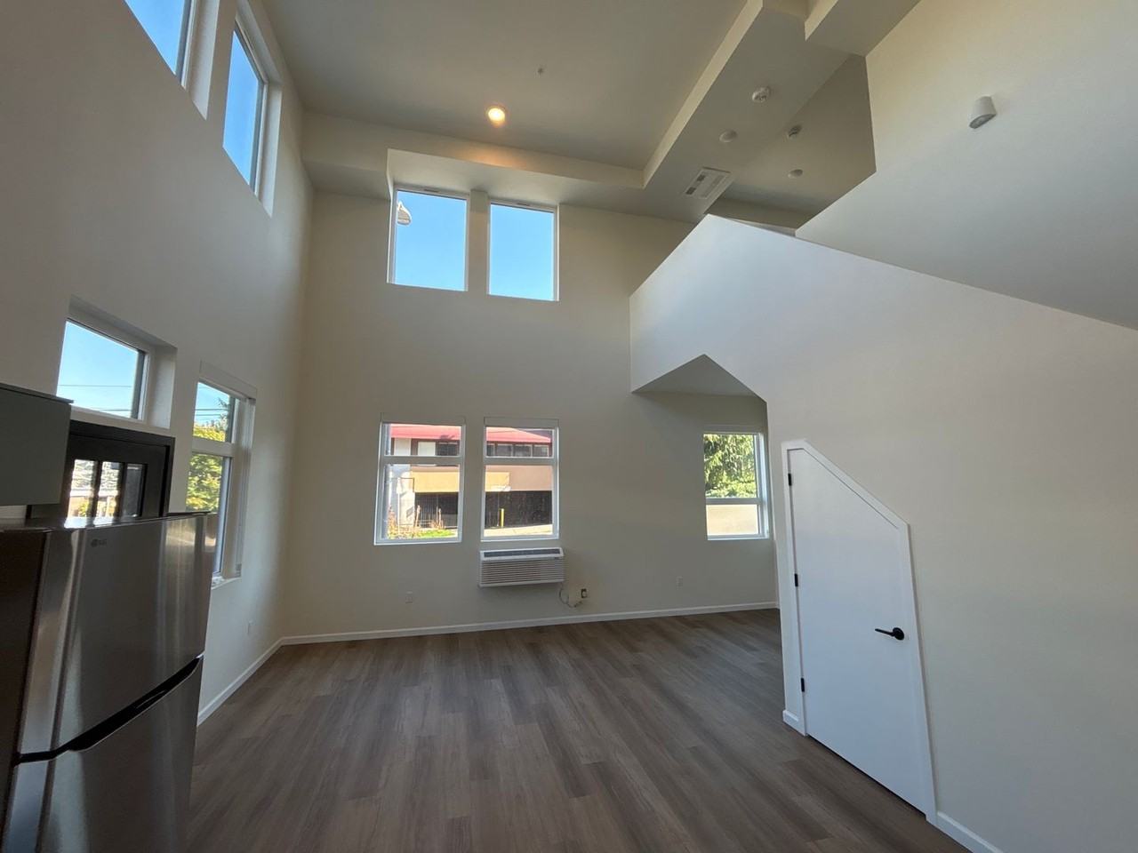 401 UNION - Photo 5 of 12