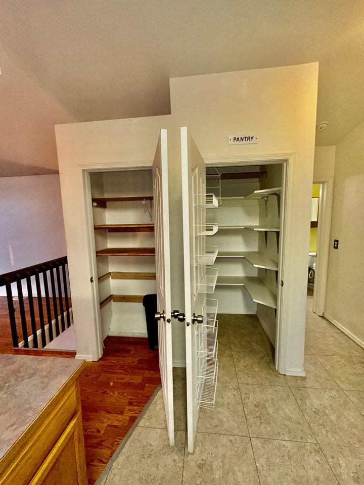 1220 Woodstock Dr - Photo 6 of 19