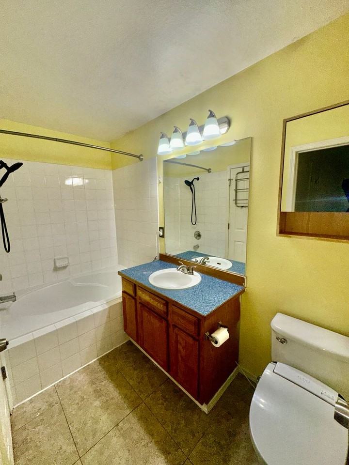 1220 Woodstock Dr - Photo 7 of 19