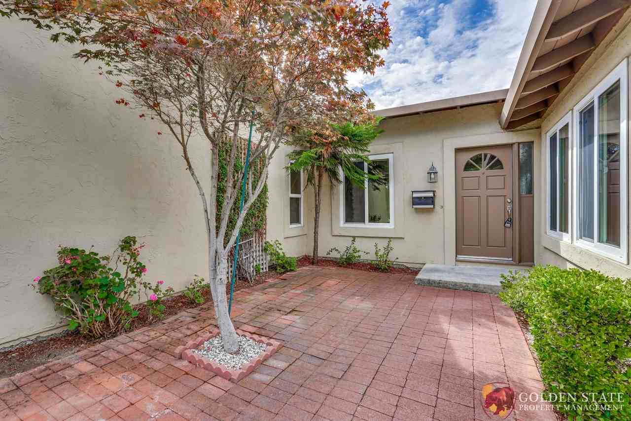 1251 Rousseau Dr - Photo 2 of 19