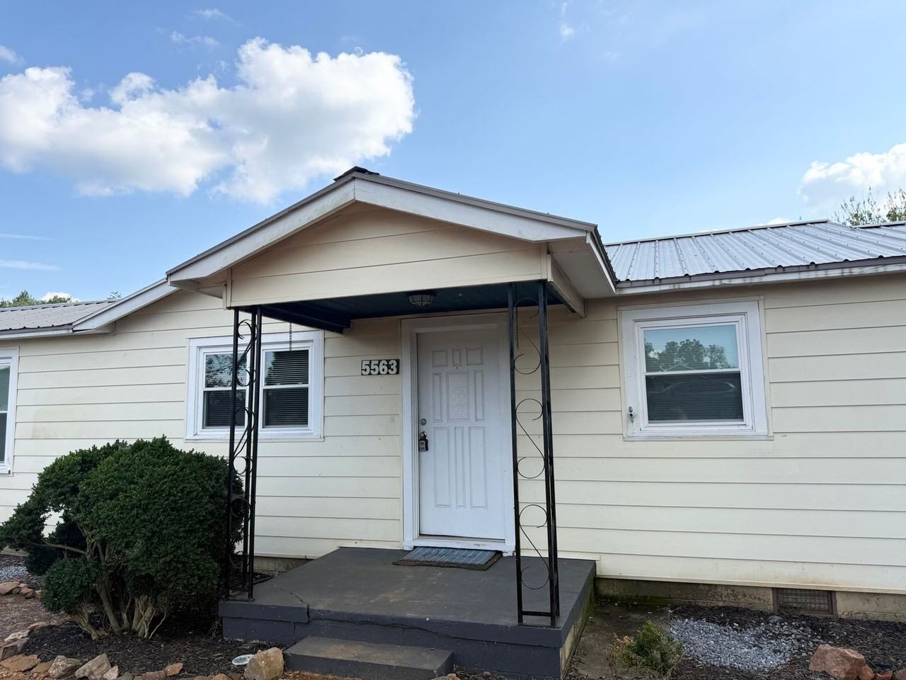 5563 W Nc 10 Hwy - Photo 2 of 33