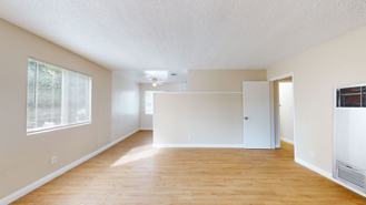 514LIN - Photo 1 of 1