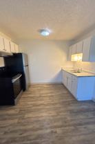 Spacious 1 & 2 Bedroom Apartments in East Colorado Springs! - Photo 1 of 1