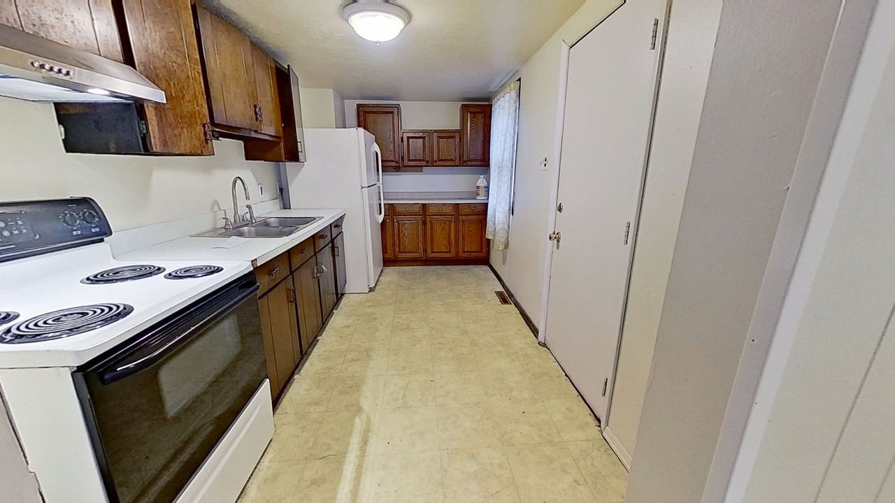 221 Susquehanna Avenue - Photo 6 of 11