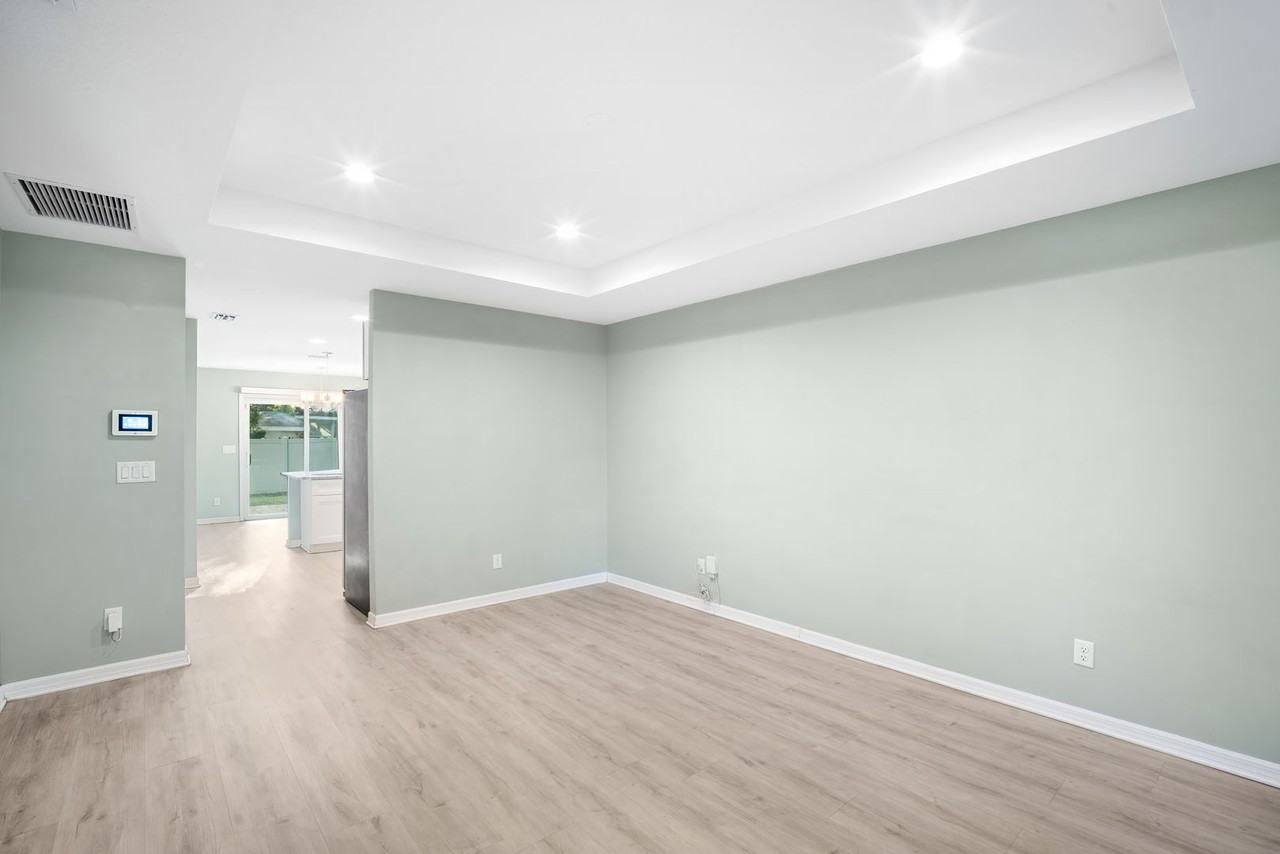 1101 2nd Street West - Photo 4 of 20