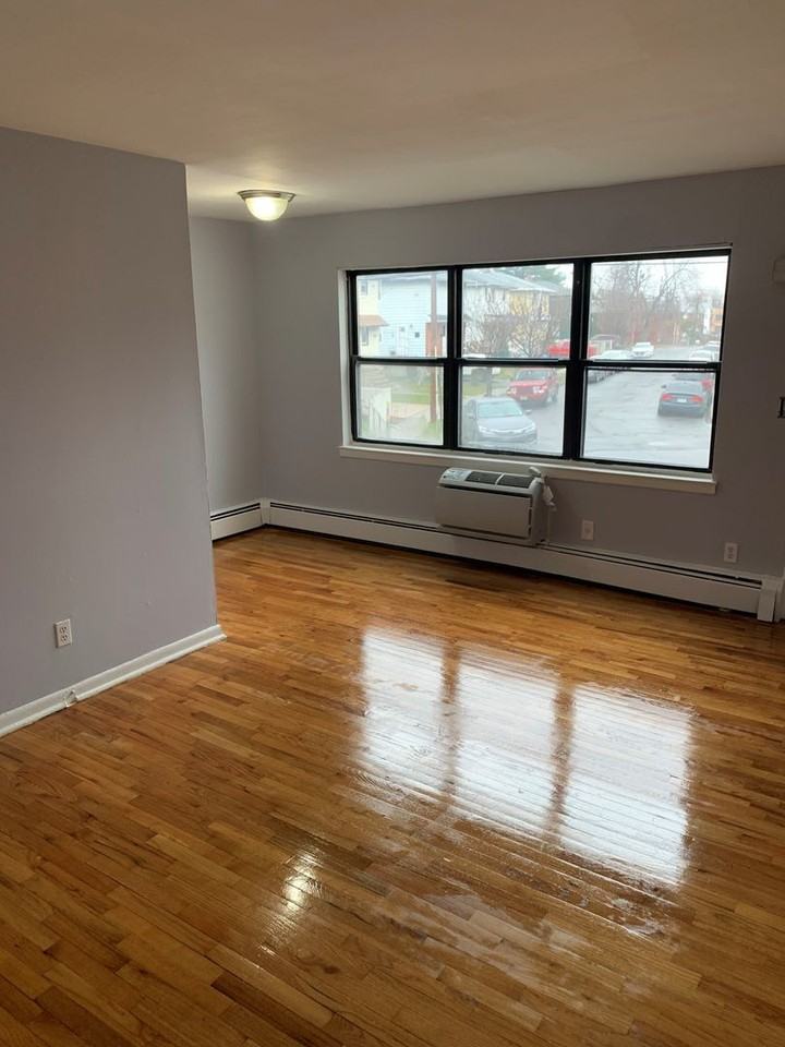 Lakeview Associates - Photo 6 of 11