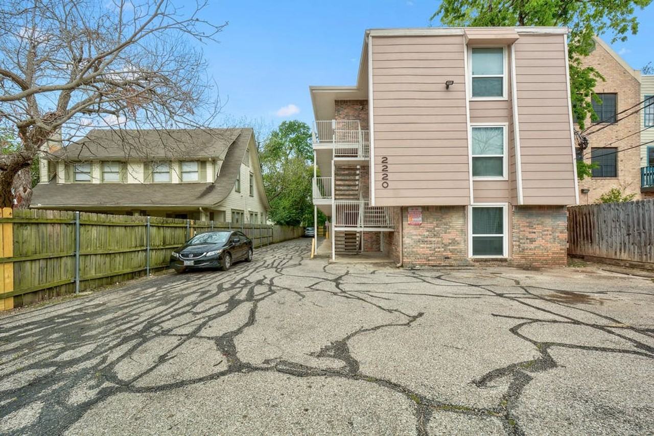 2220 Leon St #103 - Photo 2 of 11